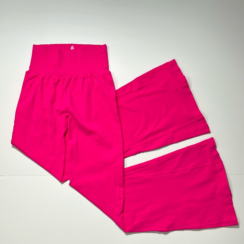 NWOT FP Movement Good Karma Flare Leggings Short Inseam Hot Pink XS/S